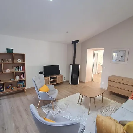L'oasis Girondine 4 Etoiles بيت للعطل Izon