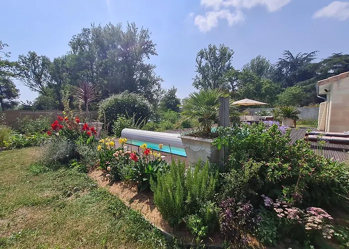 L'oasis Girondine 4 Etoiles * Izon